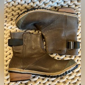 Sorel Slimboot Pull-On Waterproof Leather Boots